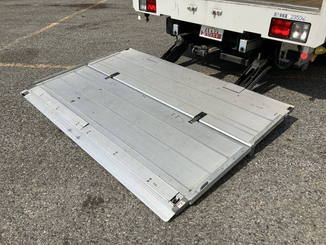 UDトラックスコンドルアルミウイング中型（4t）[写真11]