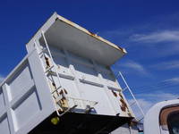 いすゞエルフ深ダンプ（土砂禁ダンプ）小型（2t・3t）[写真12]