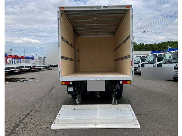 三菱ふそうキャンターアルミバン小型（2t・3t）[写真12]
