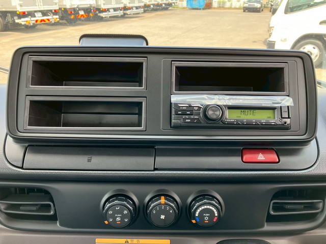 三菱ふそうキャンターアルミブロック小型（2t・3t）[写真25]