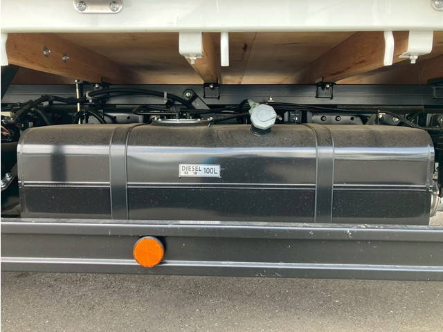 三菱ふそうキャンターアルミブロック小型（2t・3t）[写真33]