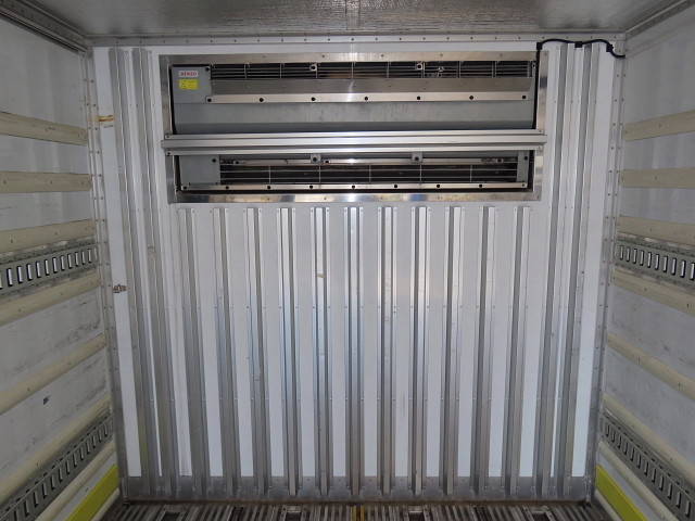 三菱ふそうファイター冷凍車（冷蔵車）中型（4t）[写真28]