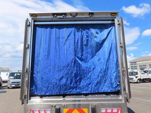 三菱ふそうファイター冷凍車（冷蔵車）中型（4t）[写真30]