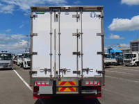 三菱ふそうファイター冷凍車（冷蔵車）中型（4t）[写真06]