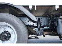 三菱ふそうキャンター平ボディ小型（2t・3t）[写真21]