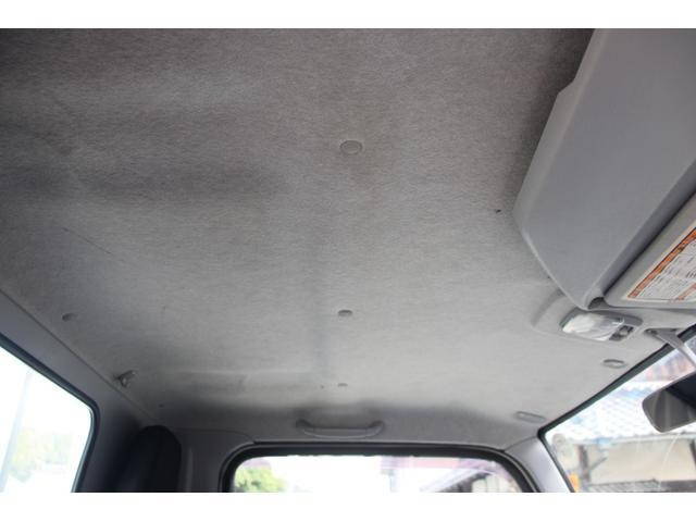 三菱ふそうキャンター平ボディ小型（2t・3t）[写真35]