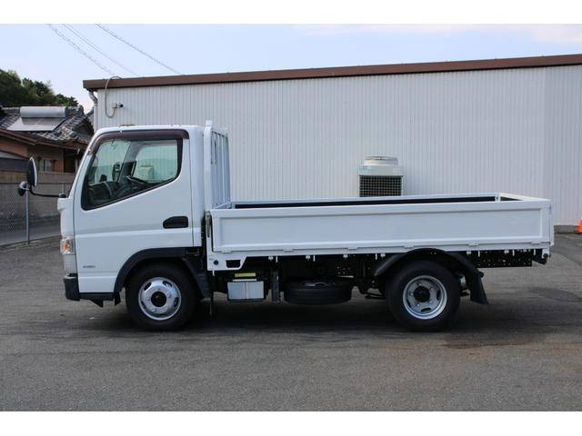 三菱ふそうキャンター平ボディ小型（2t・3t）[写真06]