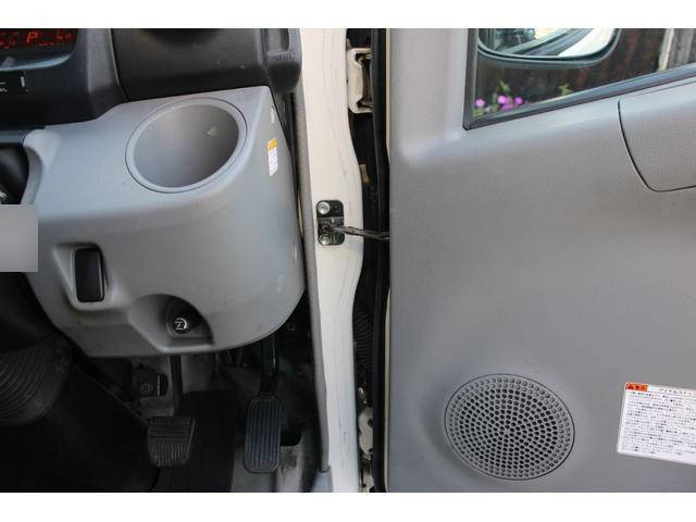 トヨタダイナボトルバン小型（2t・3t）[写真32]