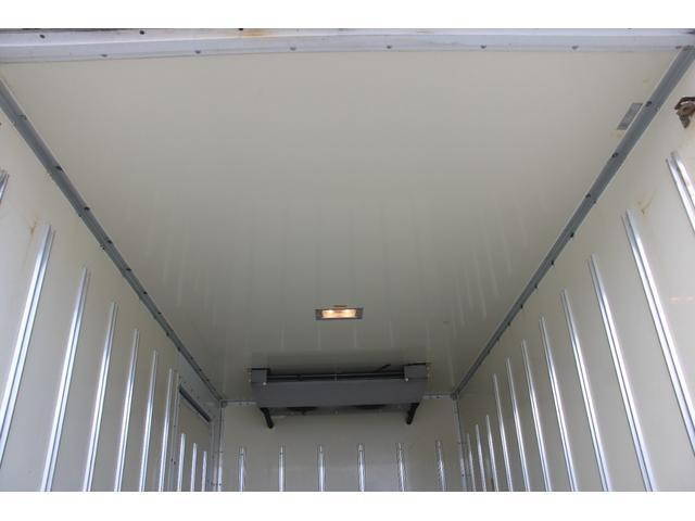 三菱ふそうキャンター冷凍車（冷蔵車）小型（2t・3t）[写真16]