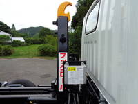 三菱ふそうキャンターコンテナ専用車小型（2t・3t）[写真12]