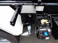 三菱ふそうキャンターコンテナ専用車小型（2t・3t）[写真16]