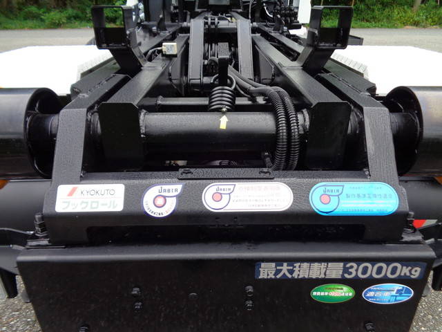 三菱ふそうキャンターコンテナ専用車小型（2t・3t）[写真17]