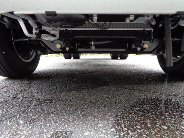 三菱ふそうキャンターコンテナ専用車小型（2t・3t）[写真18]