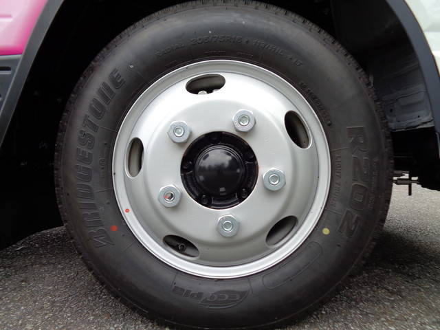 三菱ふそうキャンターコンテナ専用車小型（2t・3t）[写真26]