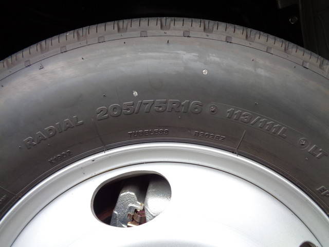 三菱ふそうキャンターコンテナ専用車小型（2t・3t）[写真27]