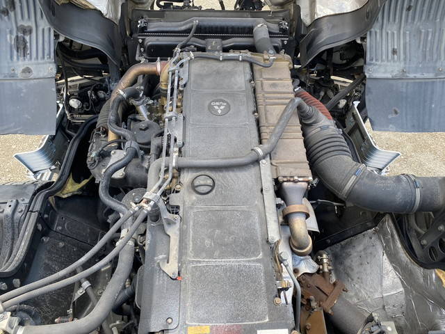 三菱ふそうスーパーグレートトレーラーヘッド（トラクターヘッド）大型（10t）[写真24]