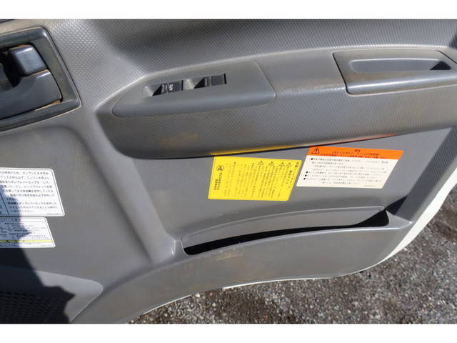 いすゞフォワードダンプ中型（4t）[写真28]