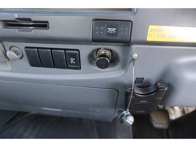 いすゞフォワードダンプ中型（4t）[写真35]