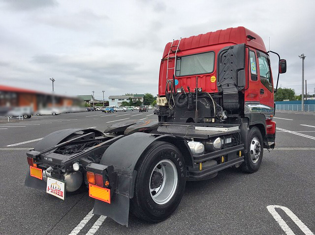 いすゞギガトレーラーヘッド（トラクターヘッド）大型（10t）[写真02]