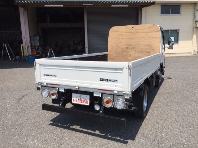 いすゞエルフ平ボディ小型（2t・3t）[写真02]