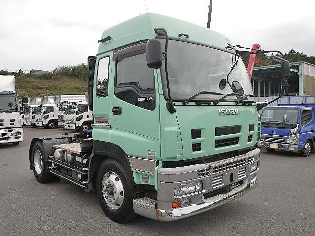 いすゞギガトレーラーヘッド（トラクターヘッド）大型（10t）[写真02]