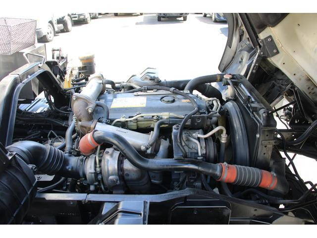 いすゞフォワードパッカー車（塵芥車）増トン（6t・8t）[写真12]