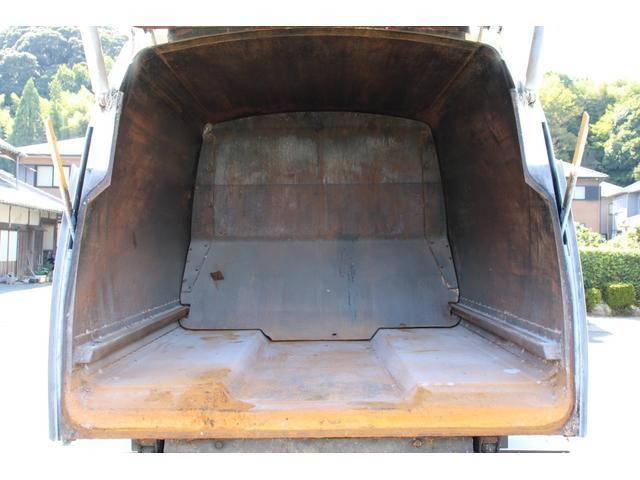 いすゞフォワードパッカー車（塵芥車）増トン（6t・8t）[写真21]