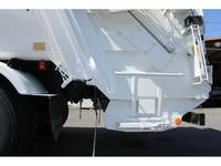 いすゞフォワードパッカー車（塵芥車）増トン（6t・8t）[写真26]