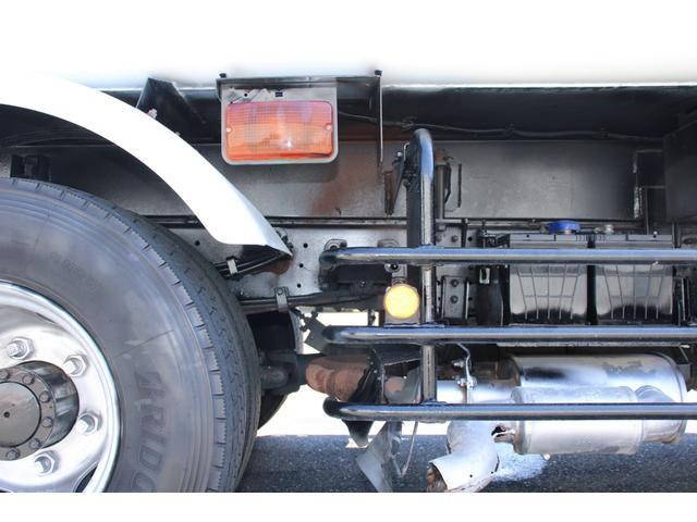 いすゞフォワードパッカー車（塵芥車）増トン（6t・8t）[写真29]