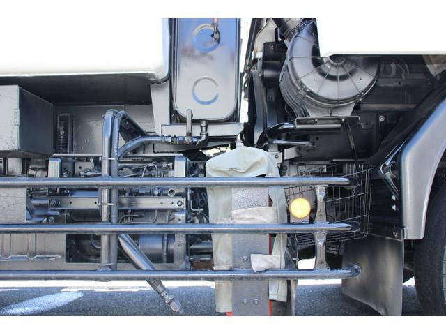 いすゞフォワードパッカー車（塵芥車）増トン（6t・8t）[写真32]