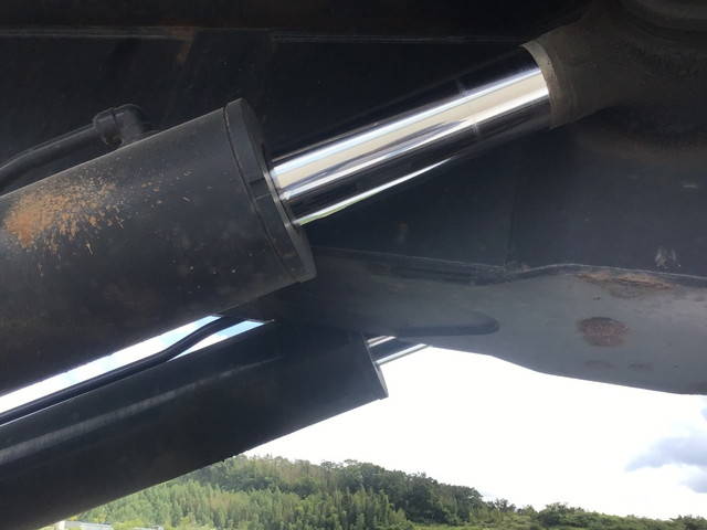 UDトラックスクオンコンテナ専用車大型（10t）[写真16]