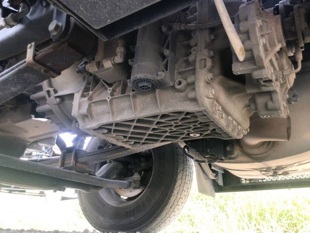 UDトラックスクオンコンテナ専用車大型（10t）[写真23]