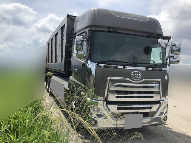 UDトラックスクオンコンテナ専用車大型（10t）[写真03]