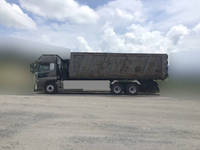 UDトラックスクオンコンテナ専用車大型（10t）[写真05]