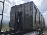 UDトラックスクオンコンテナ専用車大型（10t）[写真07]