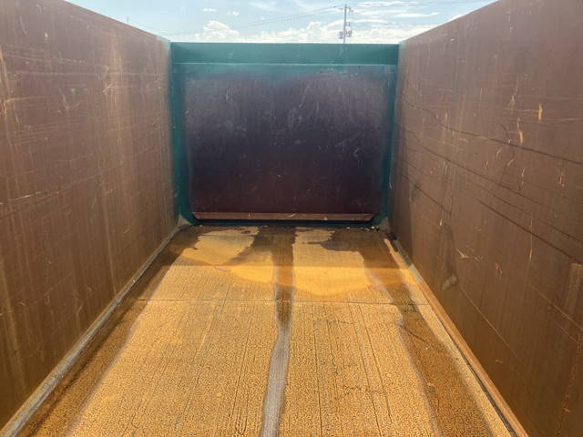 三菱ふそうスーパーグレート深ダンプ（土砂禁ダンプ）大型（10t）[写真10]