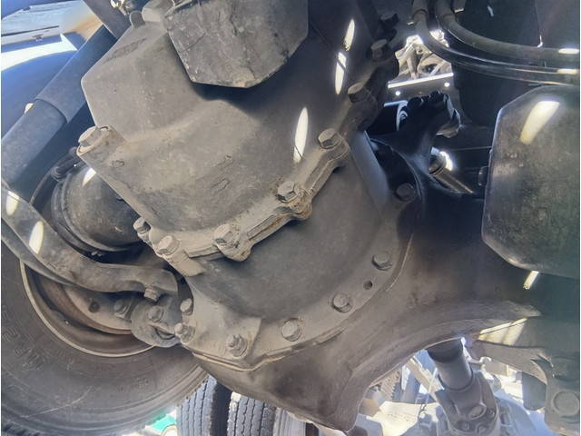 日野プロフィアトレーラーヘッド（トラクターヘッド）大型（10t）[写真16]