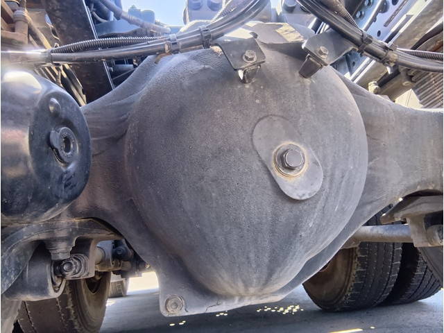 日野プロフィアトレーラーヘッド（トラクターヘッド）大型（10t）[写真17]