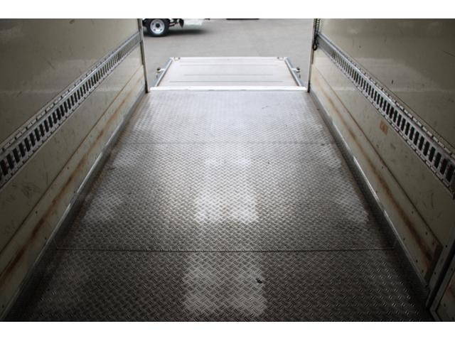 日野デュトロ冷凍車（冷蔵車）小型（2t・3t）[写真17]