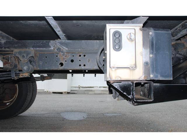 日野デュトロ冷凍車（冷蔵車）小型（2t・3t）[写真22]