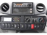 日野デュトロ冷凍車（冷蔵車）小型（2t・3t）[写真32]