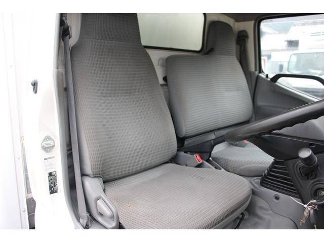 日野デュトロ冷凍車（冷蔵車）小型（2t・3t）[写真36]