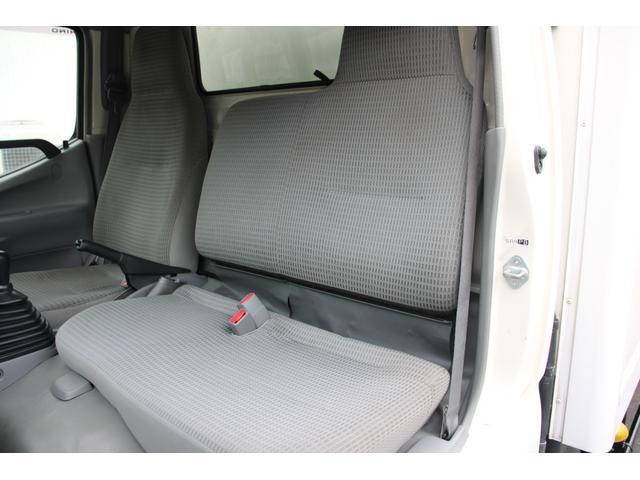 日野デュトロ冷凍車（冷蔵車）小型（2t・3t）[写真39]