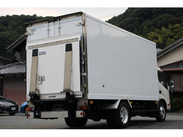 日野デュトロ冷凍車（冷蔵車）小型（2t・3t）[写真04]