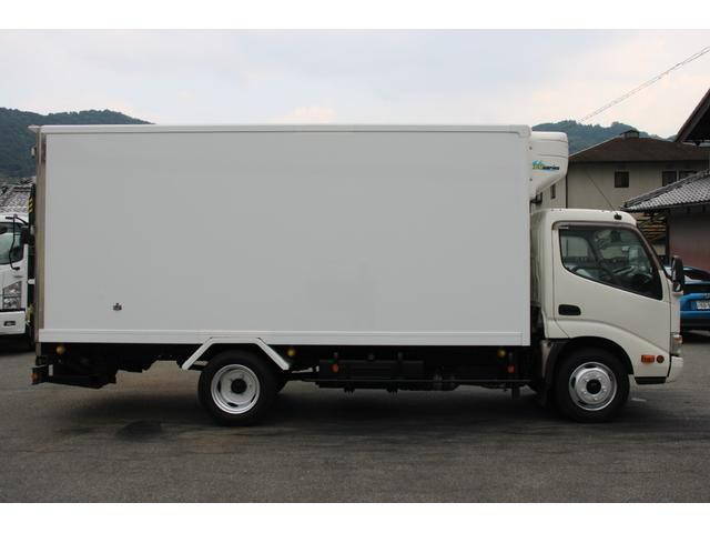 日野デュトロ冷凍車（冷蔵車）小型（2t・3t）[写真05]