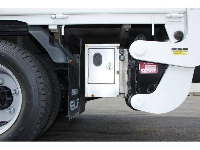 いすゞエルフダブルキャブ（Wキャブ）小型（2t・3t）[写真20]