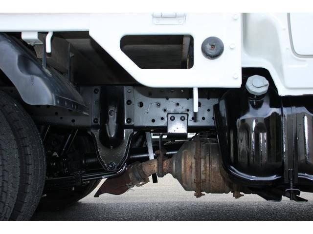 いすゞエルフダブルキャブ（Wキャブ）小型（2t・3t）[写真21]