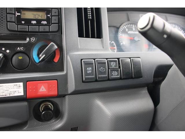 いすゞエルフダブルキャブ（Wキャブ）小型（2t・3t）[写真26]