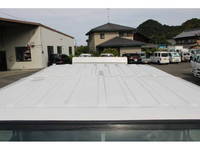 いすゞエルフダブルキャブ（Wキャブ）小型（2t・3t）[写真09]