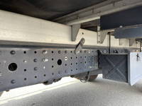 三菱ふそうキャンターアルミバン小型（2t・3t）[写真22]